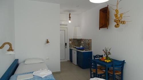 Photo 15 Filoxenia Apartments & Studios