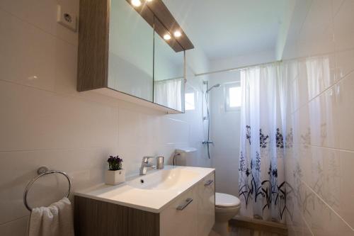 Guesthouse Ksenija - image 4