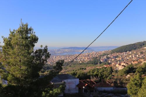 Family friendly apartments with a swimming pool Klis Split - 17987 - image 6