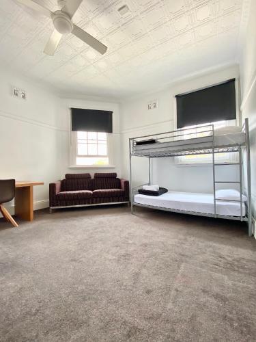 Newcastle Hotel – Newcastle, VA