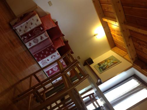 Studio (3 Adults) - Split Level