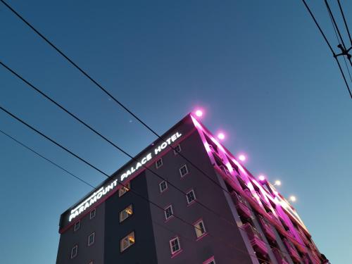 Exterior view, Paramount Palace Hotel Dannok in Sadao
