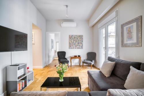 Lovely Sunlit Central Athens 2 Bedroom 2 Bathroom Condo, Athens (photo 5)