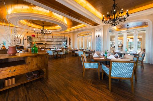Great food & dining