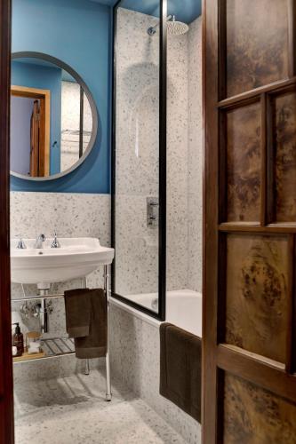 Luxury Trevi House, Rome (photo 9)