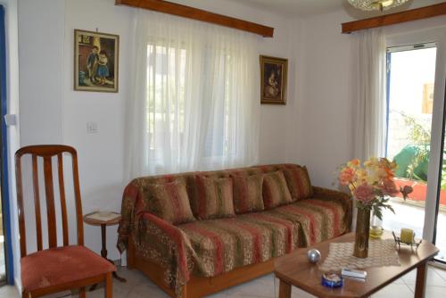  Traditional summer house in Marmari in Marmari