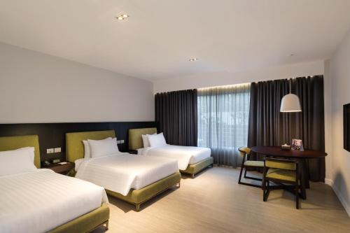 S Ram Leisure Hotel – Bangkok, NY