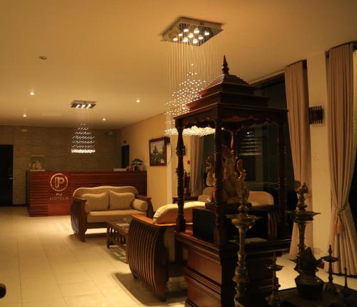 Lobby, PJ Hotels in Jaffna