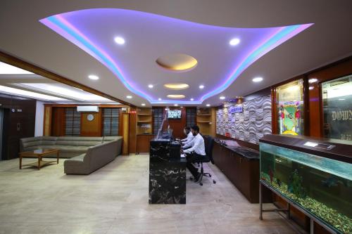 Chetan International Hotel