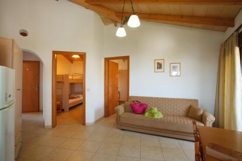 2 bedrooms, 4 beds