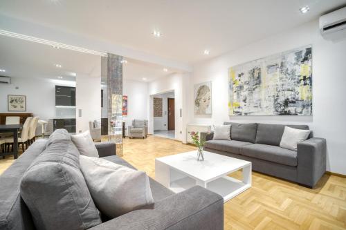 Stunning Central 180m2 4 Bedroom 3 Bathroom, Sleeps 10 Guests, Athènes (photo 4)