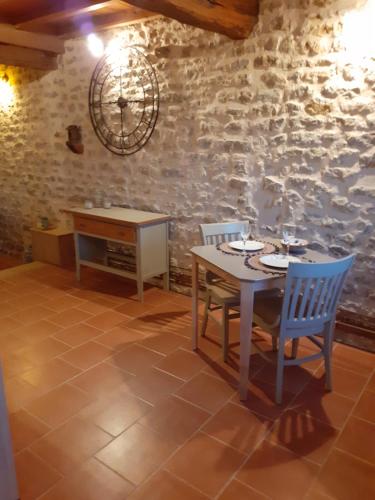 gîte le tilleul de la Fontaine (gite le tilleul de la Fontaine) in Tintury