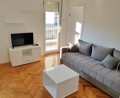 Kiki apartment Obrenoviceva