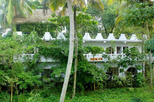 Jickys Nest, Varkala