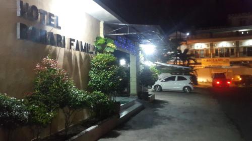 Bahari Family Hotel Bitung