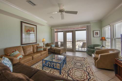 Gulf and Golf West Duplex - main image