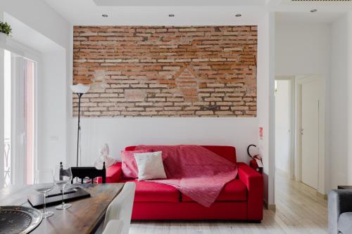 Minerva's Place, Rom