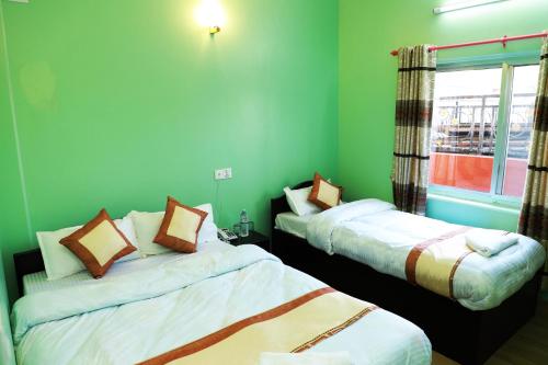 Hotel Pokhara Paradise – Pokhara, FL