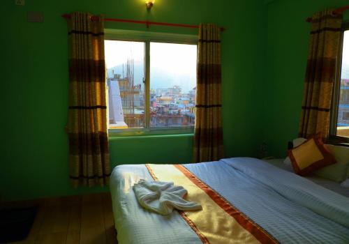 Hotel Pokhara Paradise – Pokhara, FL