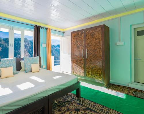 The Hidden Crest in พราห์มณ์ปุระ