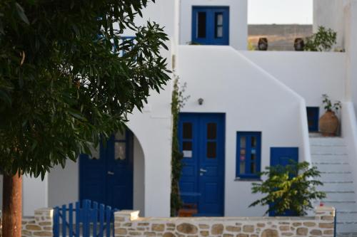 Embati Folegandros rooms