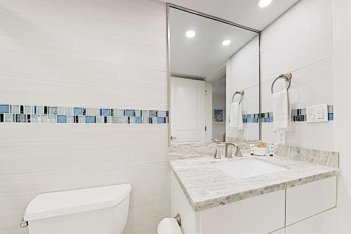 4400 Gulf Blvd Condo Unit 107 - image 5