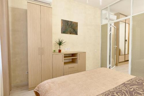 Center! 3 rooms modern designed appartment. - main image