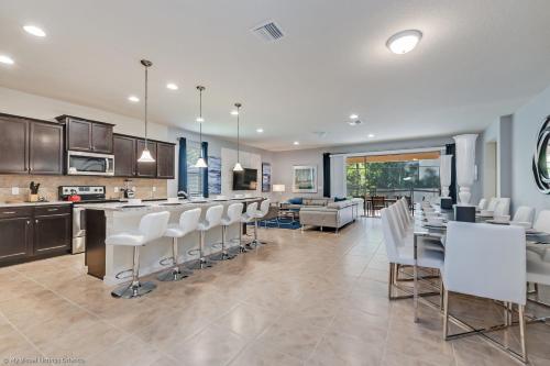 Ultimate Luxury Orlando Vacation Mansions - main image
