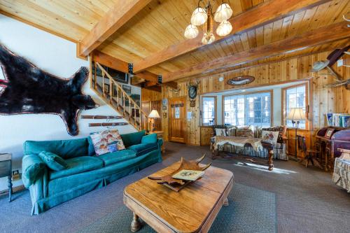 Blue Bear Retreat