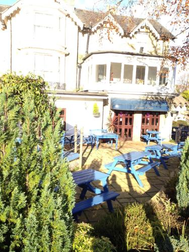 Holliers Hotel - main image
