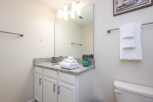 Amazing Champions Gate 6 Bed 5 Bath Vacation Home - main image