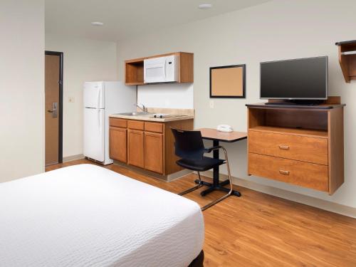 WoodSpring Suites Kansas City Stadium