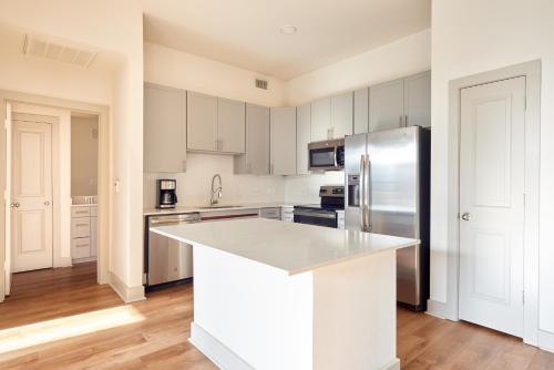 Sonder at Reverchon Park - image 7