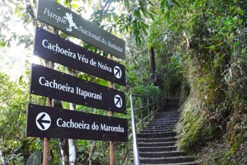 Mansao Adonai nas Cachoeiras de Penedo