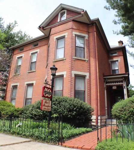 50 Lincoln Short North Bed & Breakfast