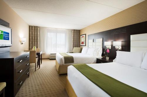 Holiday Inn Express Hotel & Suites Ottawa West-Nepean, an IHG Hotel