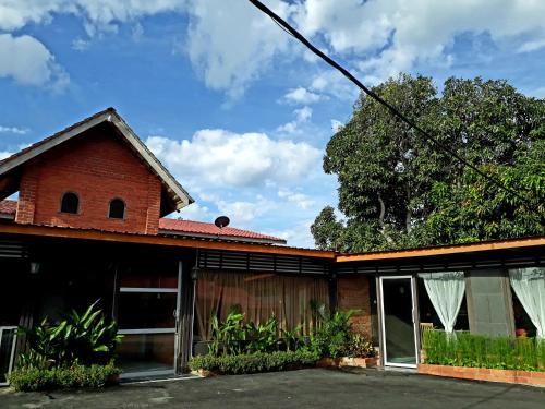 Dorm Master in Kuala Teriang