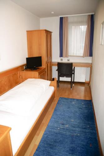 1 twin bed