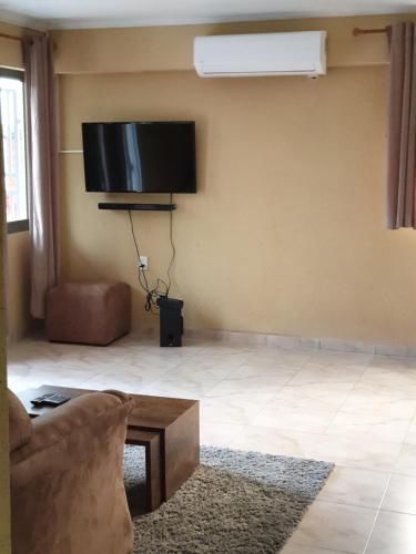 Quadruple Room with Balcony image 8