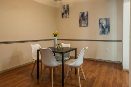 FRONTDESK Ventana at Midtown Apts Houston
