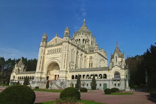 Appart cosy basilique et carmel