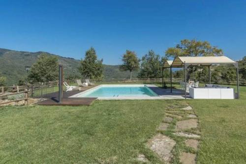 Villa Galearpe with private pool in Tuscany