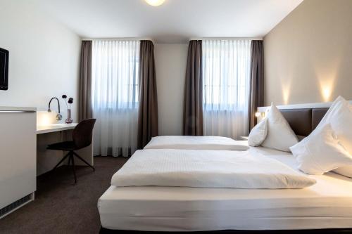 Altstadthotel - image 11