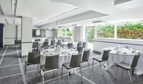 Hyatt Place London Heathrow Airport - image 4