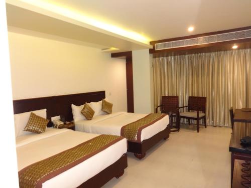 2 double beds