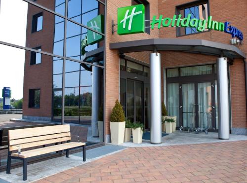 홀리데이 인 익스프레스 레지오 에밀리아 바이 IHG - 숙소 외관