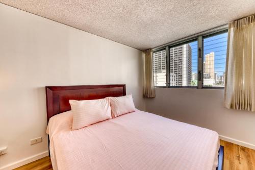 Tradewinds Plaza 801 - image 7