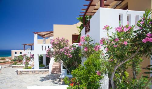 Golden Sun Apartments - main image