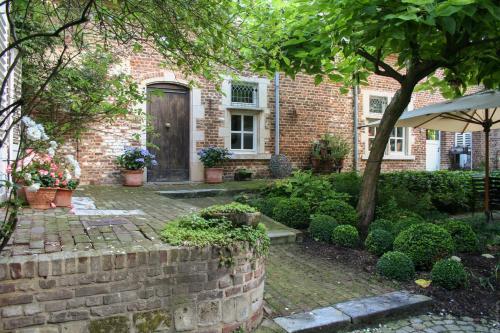 Guesthouse Sint Michielshof, sfeervolle carré boerderij vlakbij Maastricht chambre d'hôte Veldwezelt