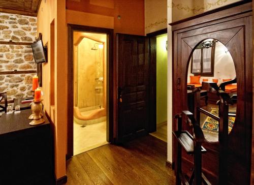 Orologopoulos Mansion Luxury Hotel - image 8